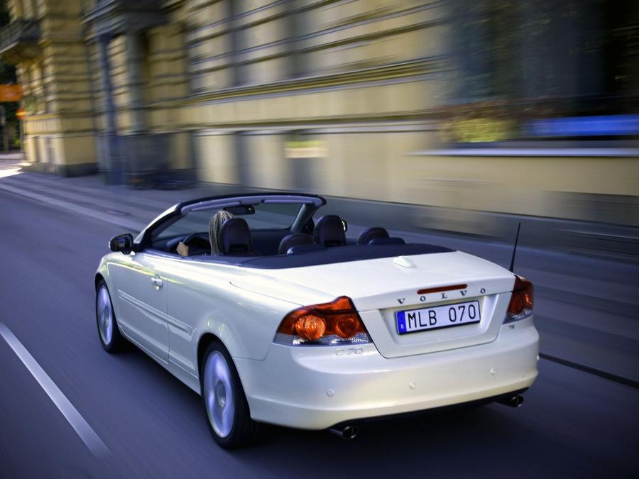  Volvo C70 T5 2005 года  (фото 13 из 93)